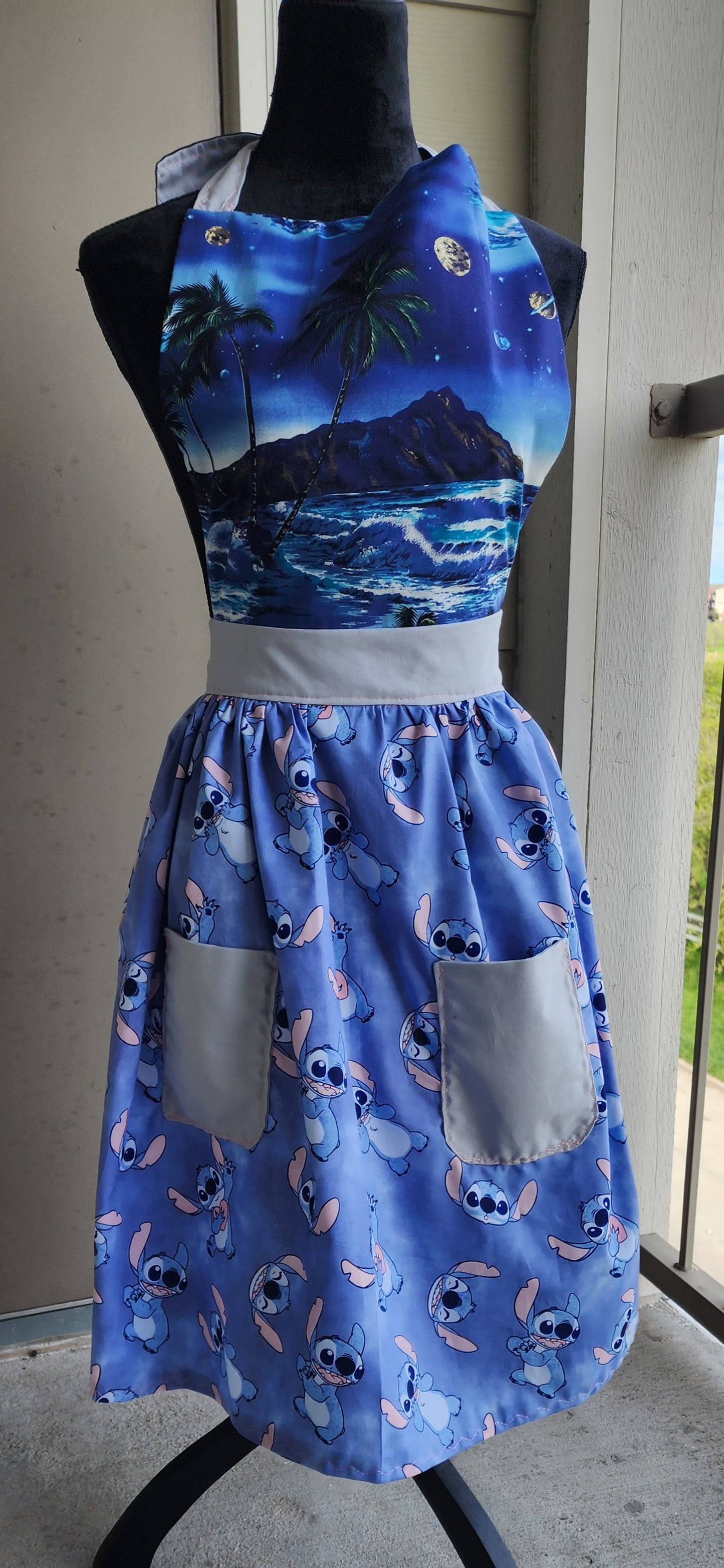 Rock A Hula Apron