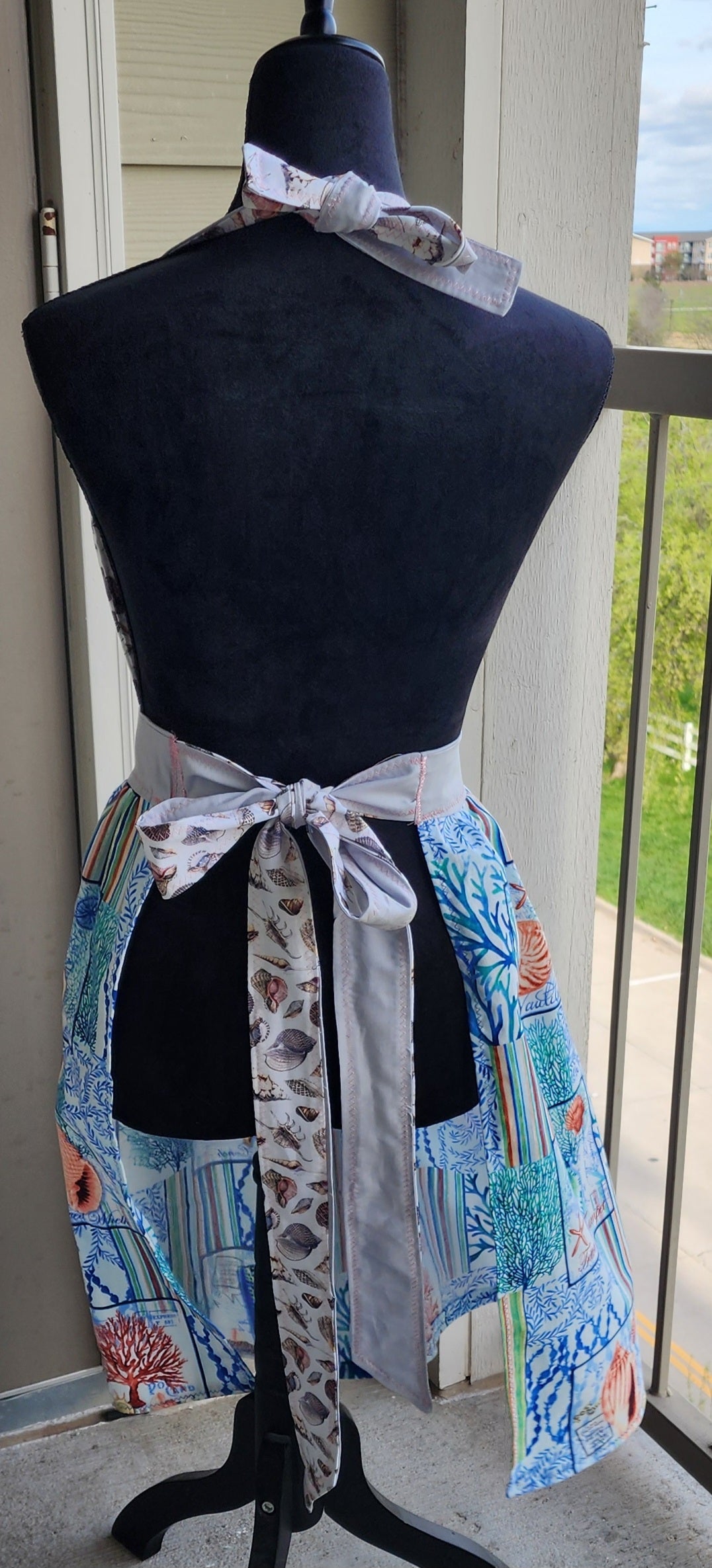 Rock A Hula Apron