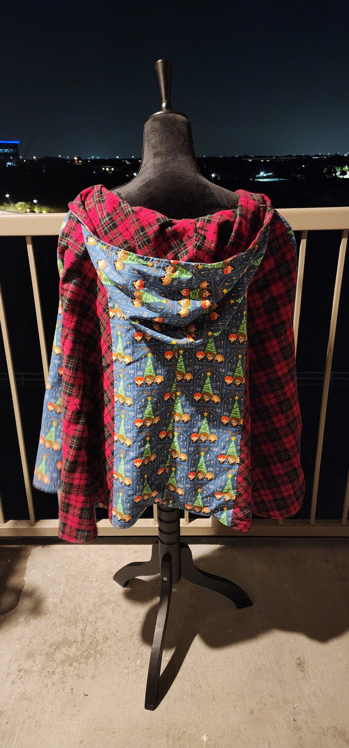 HP Christmas Cape