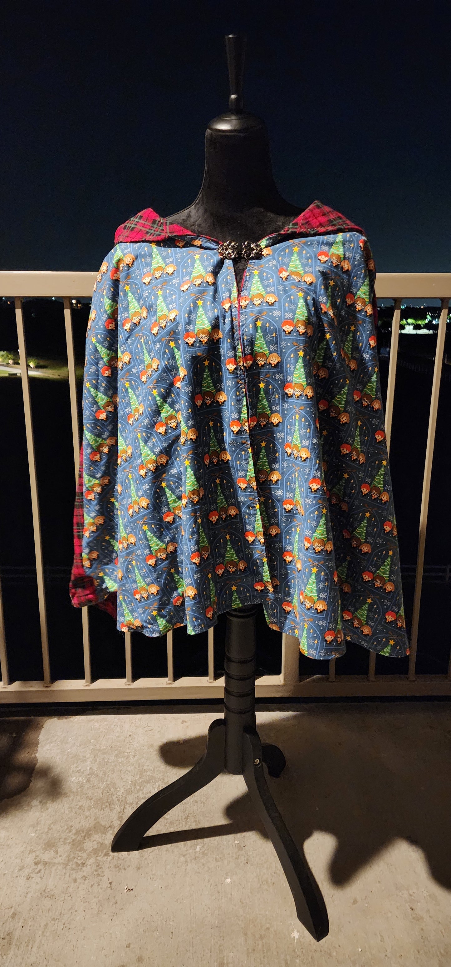 HP Christmas Cape