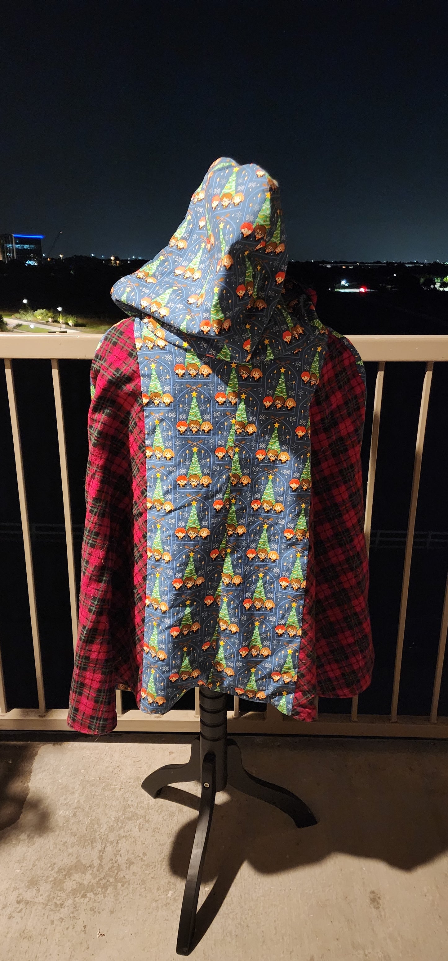 HP Christmas Cape