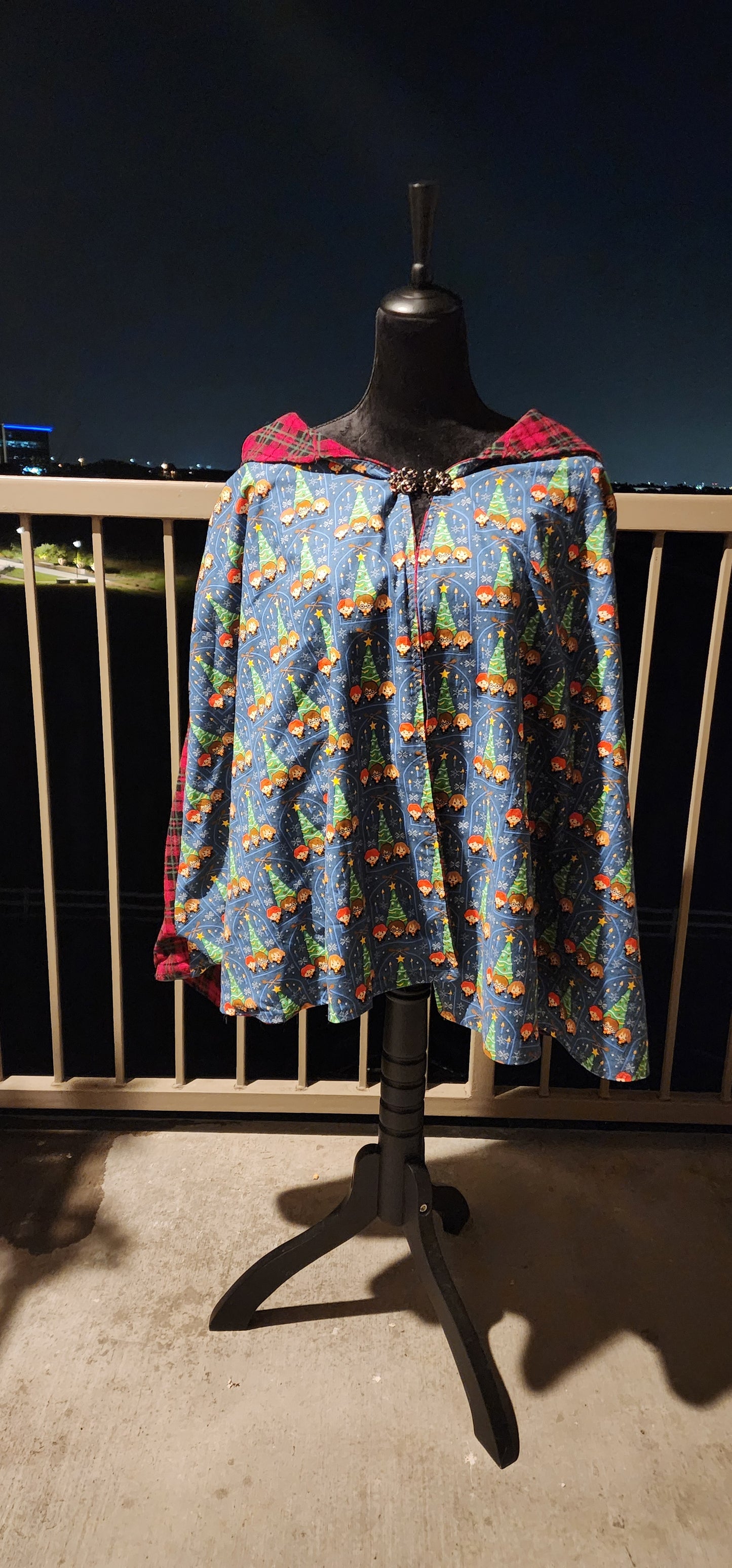 HP Christmas Cape