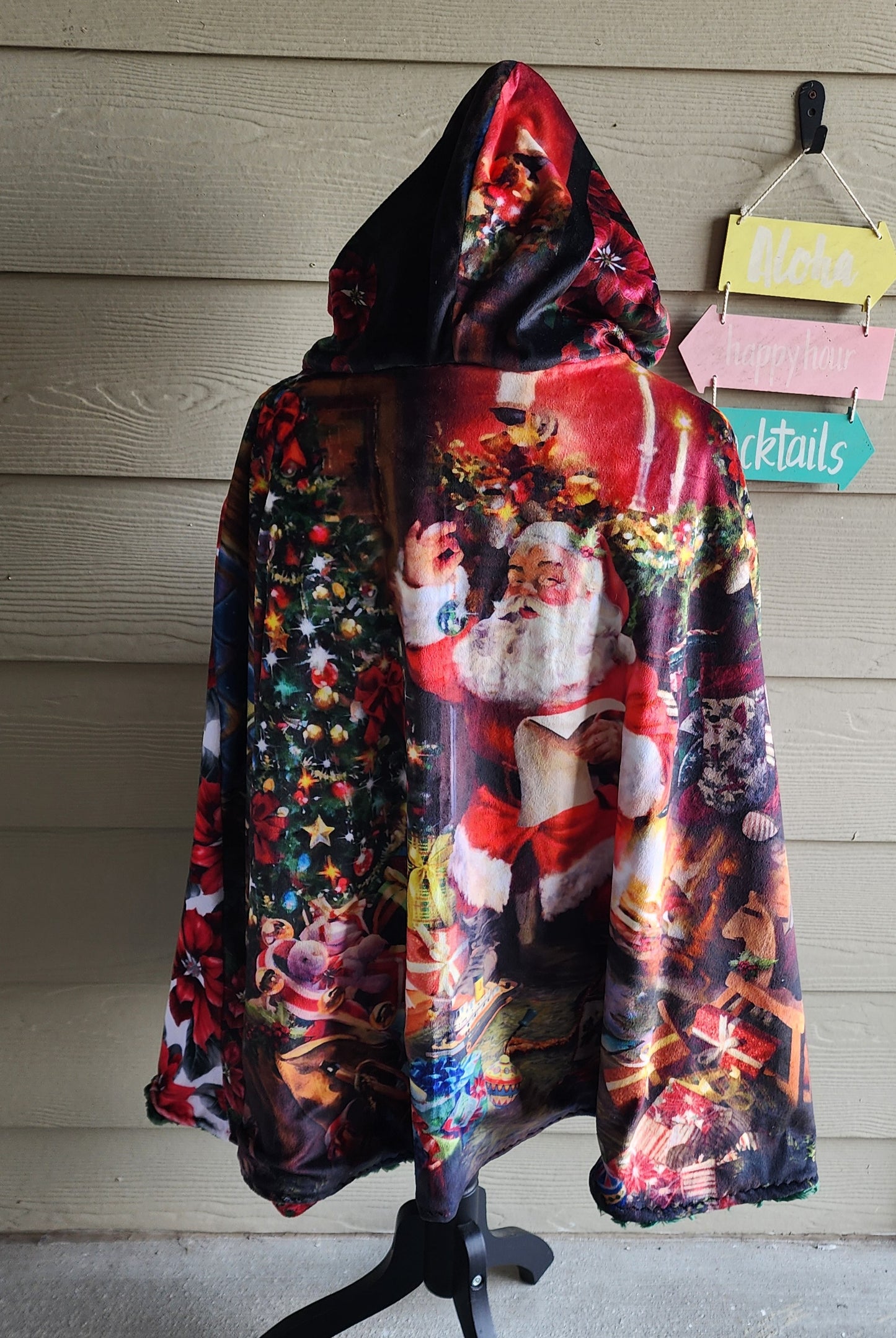 Santa Caroling Cape