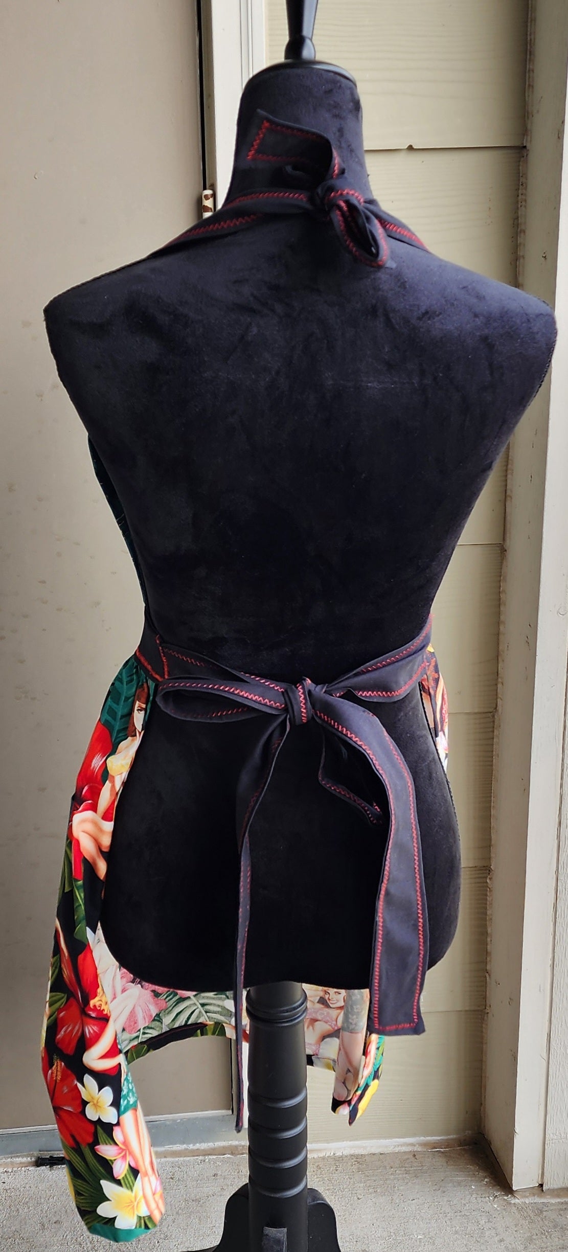 Rock A Hula Apron