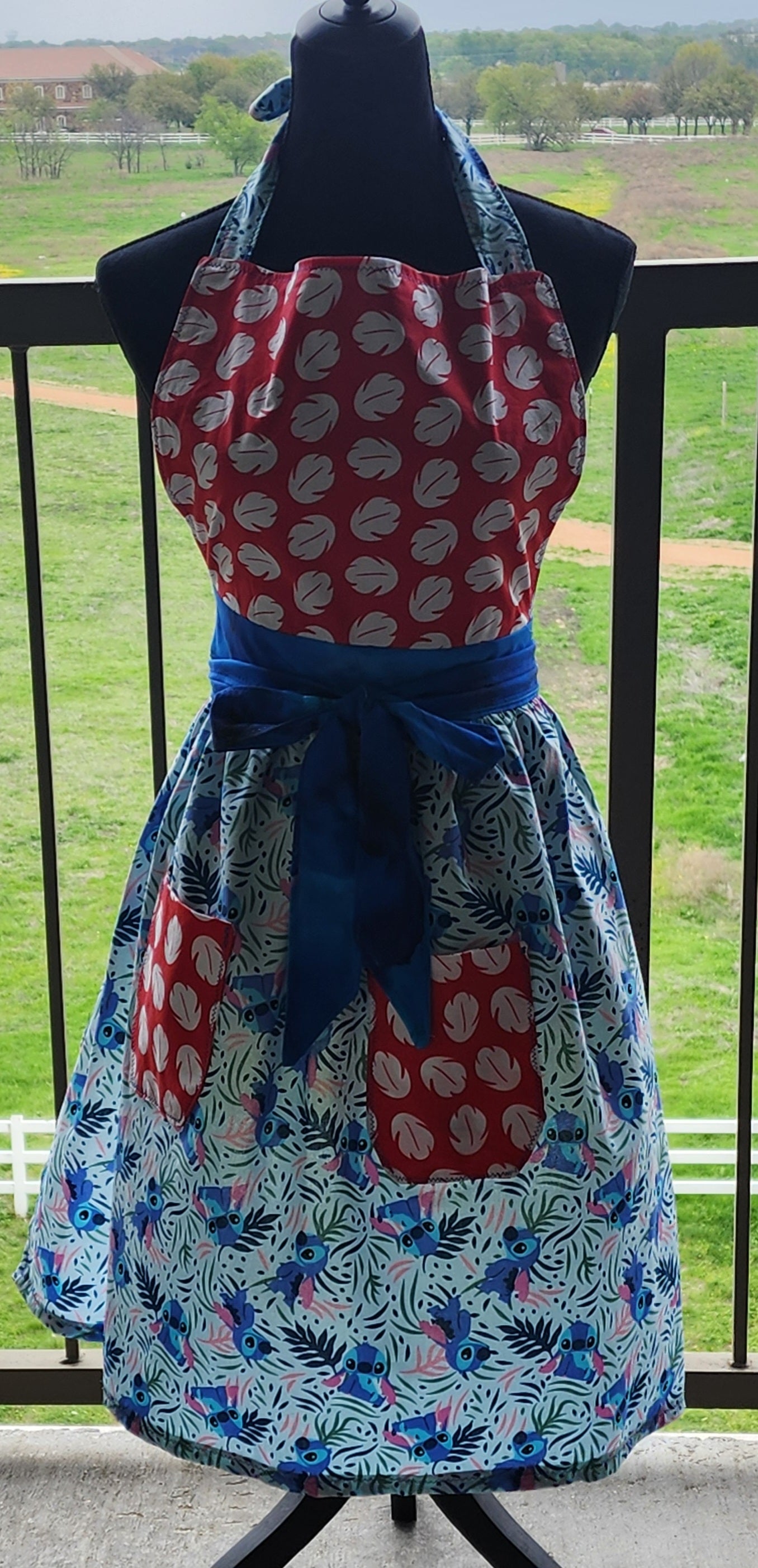 Rock A Hula Apron