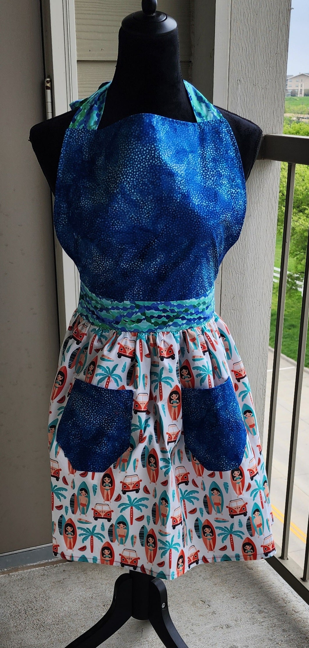 Rock A Hula Apron