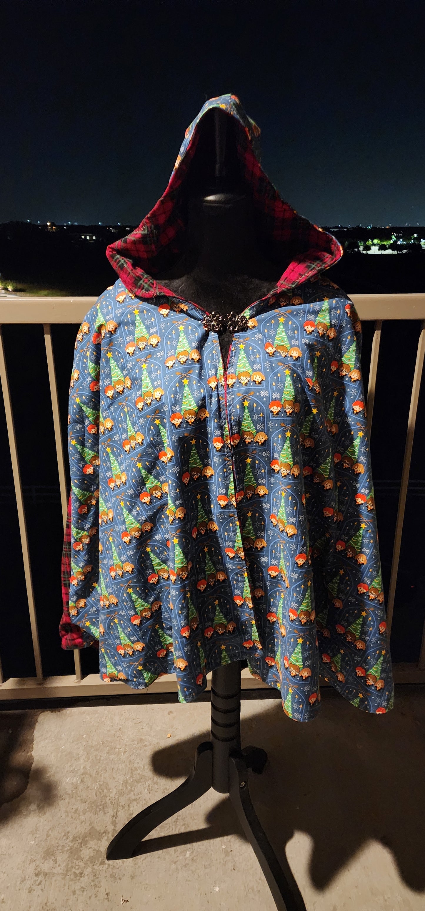 HP Christmas Cape